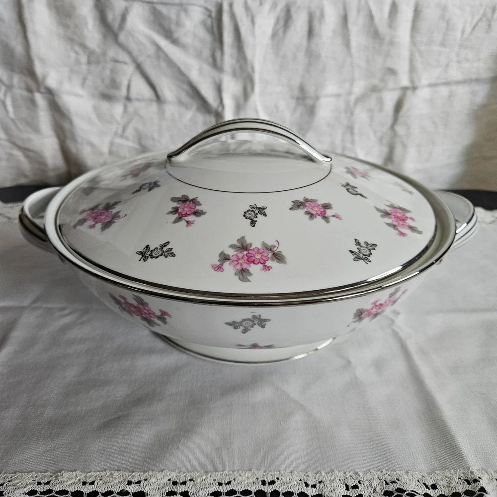 Noritake China Anita Pattern 5309 Serving Bowl with Lid 9
